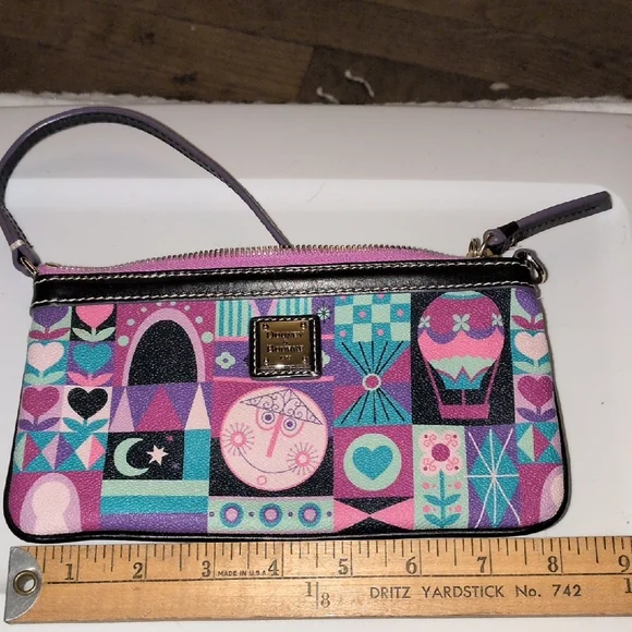 Dooney & Bourke "It's A Small World" Wristlet - Picture 8 of 10